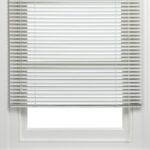 Kırık Beyaz Düz Alüminyum Jaluzi P002